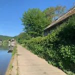 Holiday home Refuge Bord De Meuse - Maas *